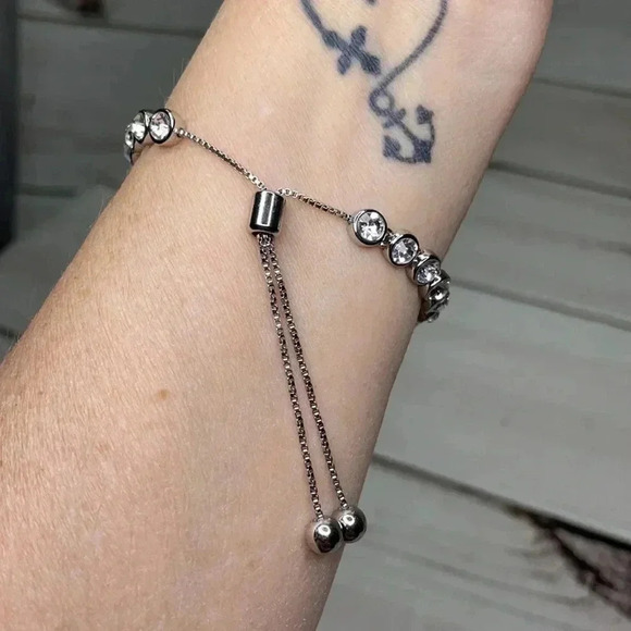 Premier Designs CZ Silver Tennis Bracelet Bezel Set Adjustable 6-10” EUC - Picture 7 of 7